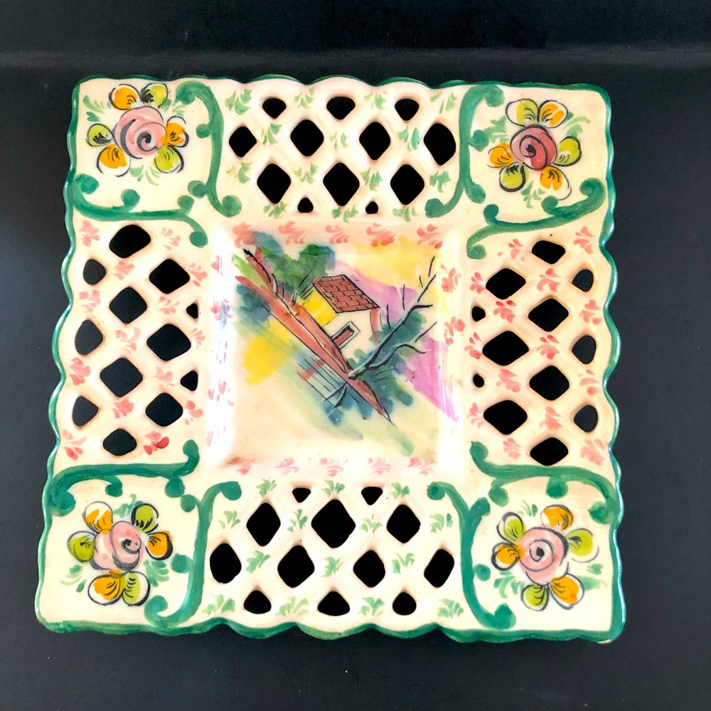 MID-CENTURY EPL ALCOBACA PORTUGAL FAIENCE MAJOLICA 7” sq RETICULATED PLATE